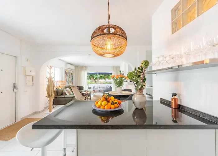 Sol Y Paz, With Amazing Location Daire Marbella